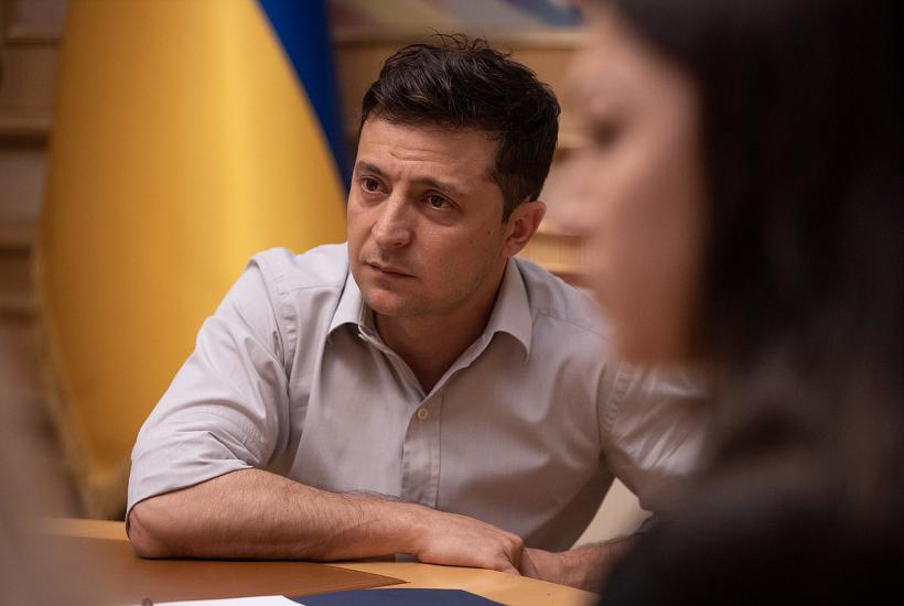 Владимир Зеленский во время встречи с общественными активистами