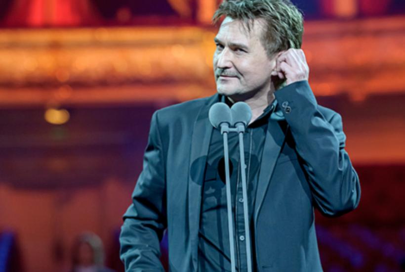 Трагедия с Юрием Бутусовым: причины эмиграции, последние проекты и похороны