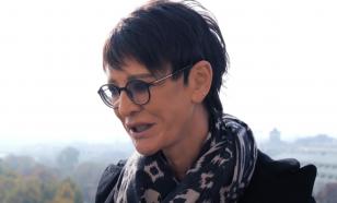 Ирина Хакамада улетела с особенной дочерью из России в Грузию