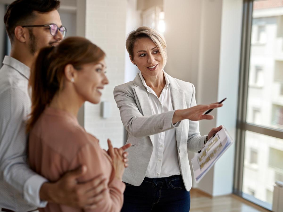 Метраж съёжился, метро отодвинулось, балкон пропал: какие вопросы спасают покупателя