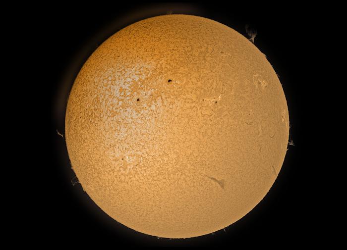 Московский планетарий показал новые пятна на Солнце