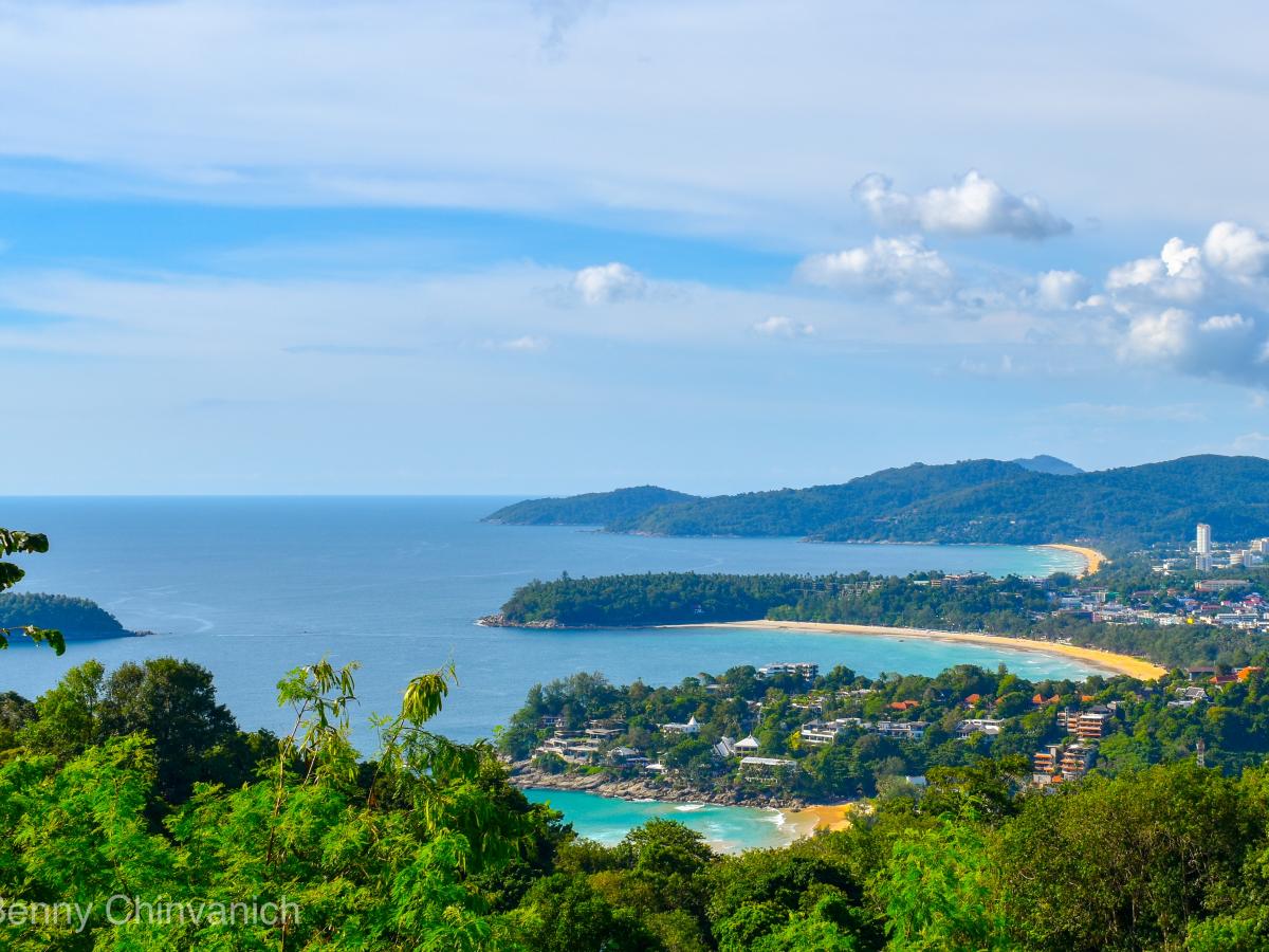 Роковая волна: 31-летний россиянин пропал на пляже Пхукета