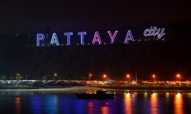 Непристойное шоу в воде: как пара нарушила правила на пляже в Паттайе и чем это может завершиться?