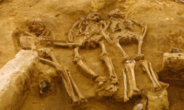 В списках значились мертвыми: в ЛНР преданы земле 23 жертвы обстрелов ВСУ