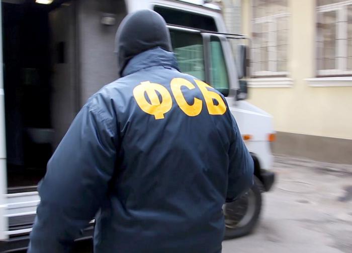 ФСБ: украинский снаряд полностью разрушил пограничный пункт в России