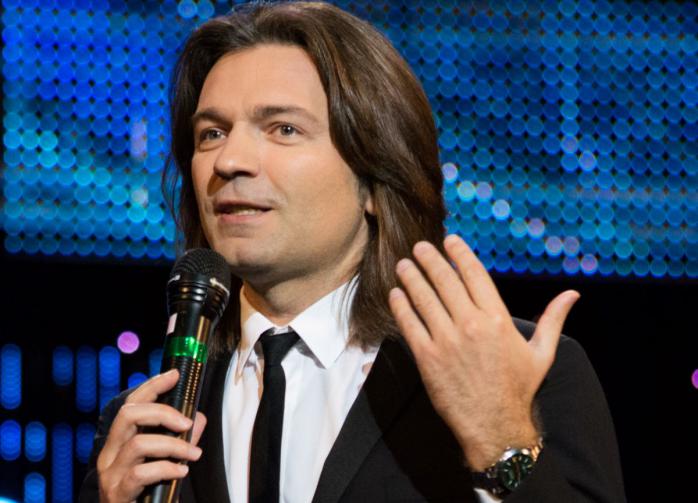 Дмитрий Маликов заявил о "соревнованиях по похудению" с Филиппом Киркоровым Дмитрий Маликов заявил о "соревнованиях по похудению" с Филиппом Киркоровым