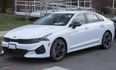 Финальный месяц перед скачком цен: утильсбор задаёт новую скорость рынку — и бьёт по мощным авто