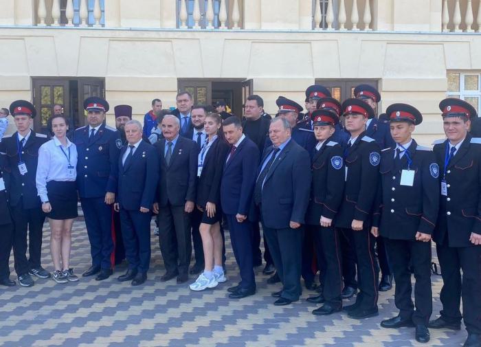 В Новочеркасске открылась сессия "Казачья станица-2023"