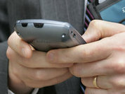 Работника крематория уволили за шутки