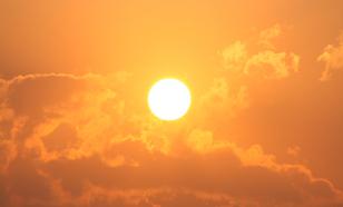 Туристы в Паттайе продолжают наслаждаться солнцем, несмотря на экстремальные температуры