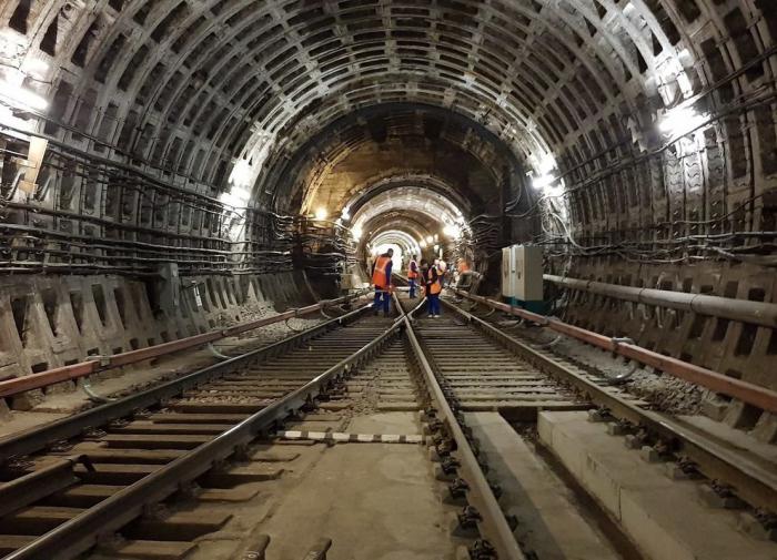 Беглов сдвинул сроки сдачи строящихся станций метро на 10 лет