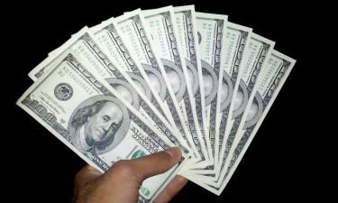 Курс доллара в Алматы: продажа по 521 тенге