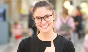 Агата Муцениеце благодарит врачей, присутствовавших на родах