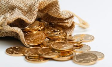 Центробанк делает ставку на золото, но растут риски — экономист Лерон