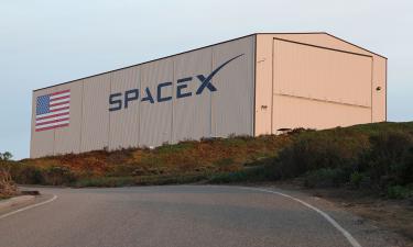 Теперь каждый может владеть SpaceX: началась продажа акций через блокчейн