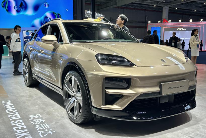 Porsche Macan Turbo Electric 001 Porsche Macan Turbo Electric 001