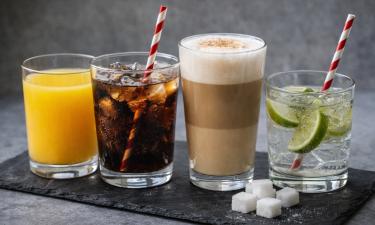 Организм не успевает защититься: чем опасны калории, которые пьют, а не едят