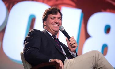 Такер Карлсон: доллар обречен