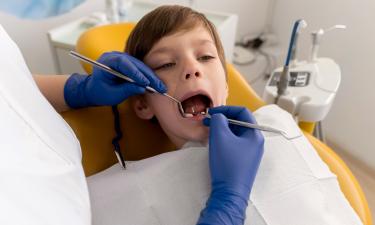 Невидимая угроза под молочным зубом: ошибка, за которую потом расплачиваются годами