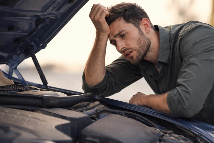 Машина сломалась в дороге