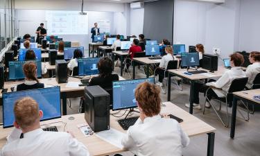 Закон разрешил бесплатное профобучение девятиклассникам без сданной ГИА