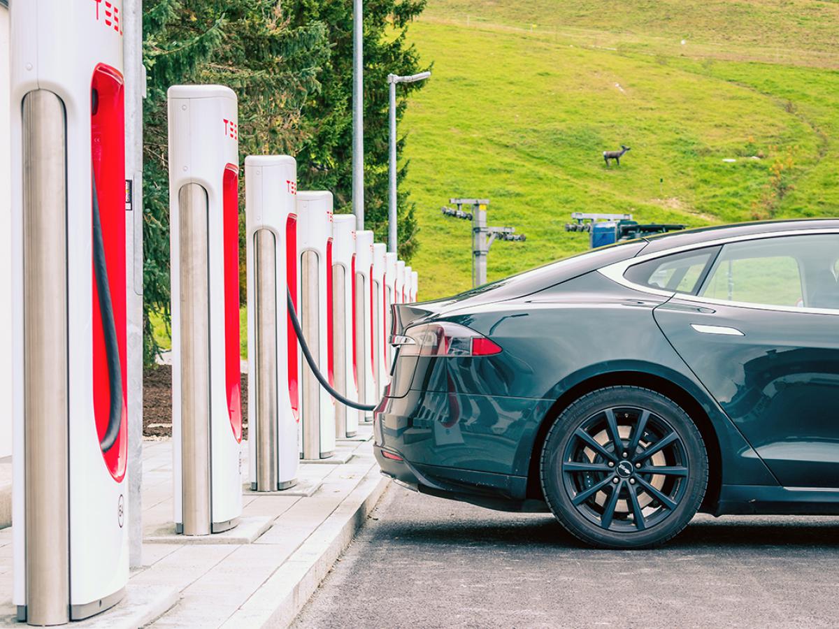 Новый эталон меняет всё: как Россия ускорит зарядку авто