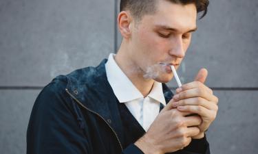 Кинул пачку — спас память: исследование показало неожиданный эффект отказа от курения