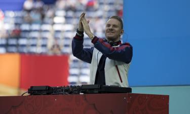 DJ SMASH стал опекуном львенка Тогана в Пермском зоопарке — URA.RU