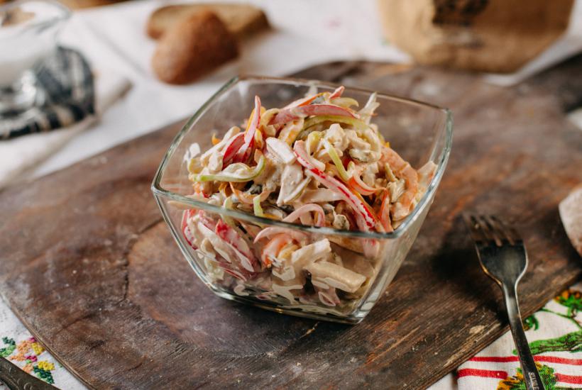 Салат с шампиньонами и морковью Салат с шампиньонами и морковью