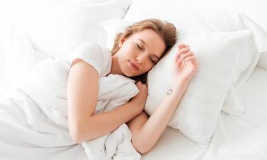 Учёные выяснили: 7 часов сна — оптимально для людей среднего возраста