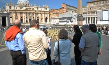 Делать деньги на туристах нелегально больше не получится: как будут наказывать гидов без аттестации