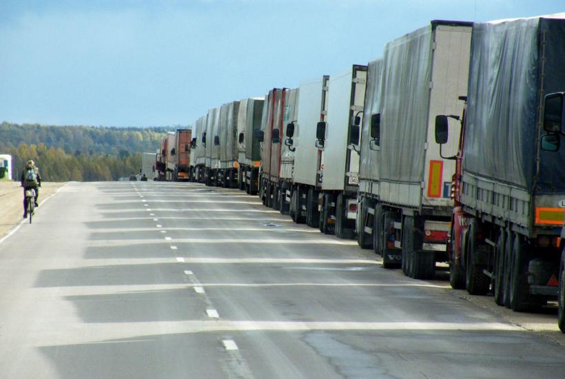Очередь грузовиков