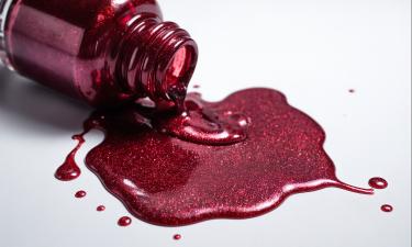 Гранатовый оттенок вошёл в тренды зимнего педикюра — The Voice