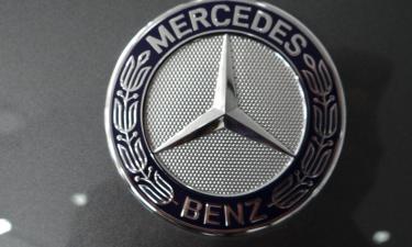 Mercedes-Benz отказывается от EQ: что придет на смену электрическому символу