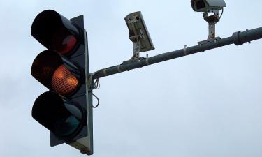 Новый сигнал на дорогах Европы сбивает с толку водителей — но именно он предотвращает ДТП