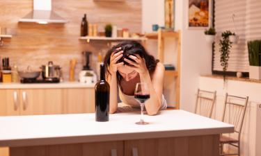 Мускатный орех и петрушка помогают временно убрать запах перегара