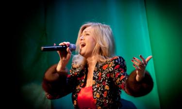 Творческий почерк Вики Цыгановой: как бренд певицы стал символом русской элегантности