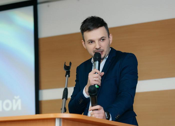 Критик Бабичев назвал "неадекватной" стоимость выступления сына Михаила Круга