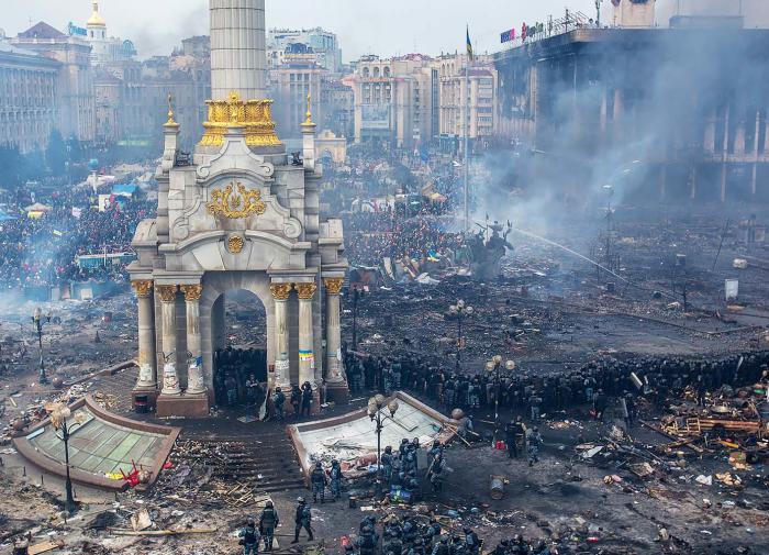 Политолог Ищенко: госпереворот на Украине уже ничего не изменит