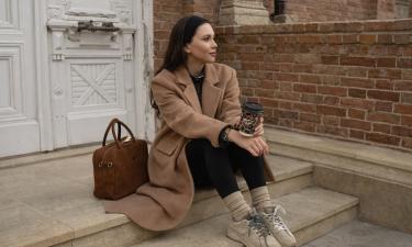 Черный и бежевый — прошлый век: новые нейтральные цвета уже высмеивают классику