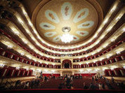 Большому театру грозит штраф за рекламу сигарет