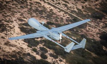 Хуситы атаковали американский авианосец