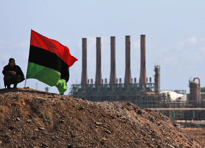 Доходы от продажи ливийской нефти распределяются между боевиками