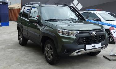 Lada Niva Travel получила шесть версий и спецмодификацию KHL — автозавод