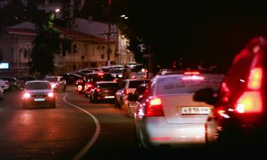 Беспилотники выезжают на дороги — и ломают ПДД: система наказаний дала опасный сбой