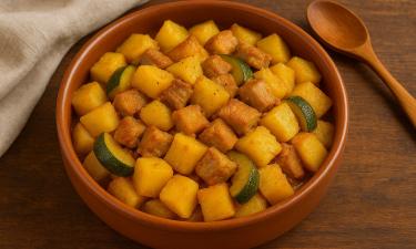 Простое блюдо, которое пахнет уютом: картошка с мясом и кабачками без капли лишнего жира