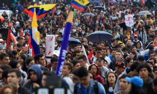 В Колумбии во время массовых протестов пострадали десятки человек