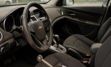 Водители для самообороны могут легально возить электрошокер и газовый баллончик