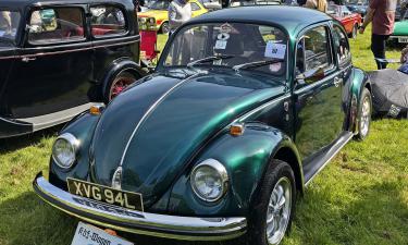 Он стоял 50 лет — и теперь ждёт нового хозяина: идеальный Beetle 1972 года