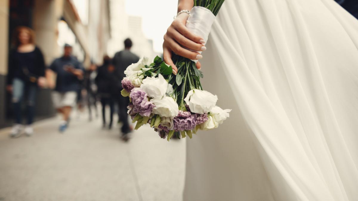 Блогер Литвин преподнёс жене Lamborghini Urus на свадьбе при участии Нагиева и Гуфа